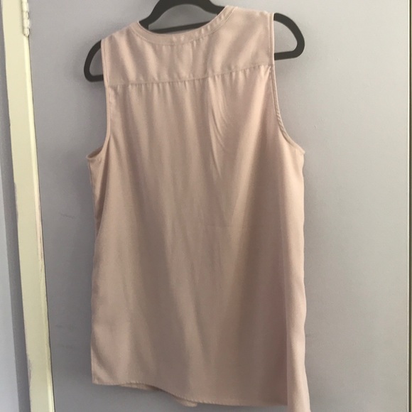 Pretty in pink sleeveless blouse - Picture 2 of 2
